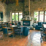 Georgio's V Hotel