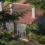 Hotel Georgio's V Kalawrita