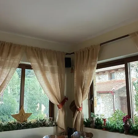 Georgio's V 4*