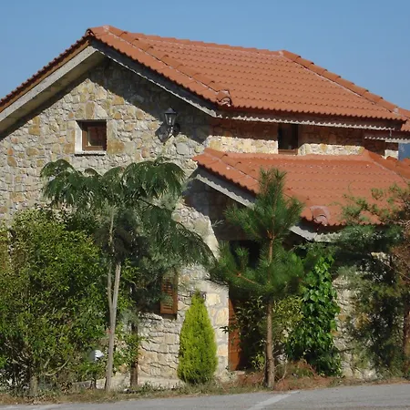 מלון Georgio's V 4*
